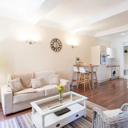 شقة C17 2p Port Palais & Croisette 8mins Walk Balcony *