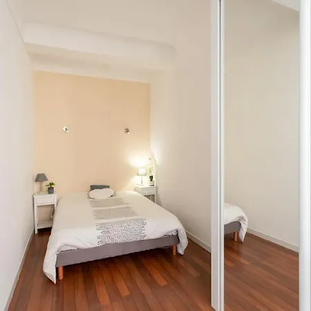 C17 2p Port Palais & Croisette 8mins Walk Balcony شقة